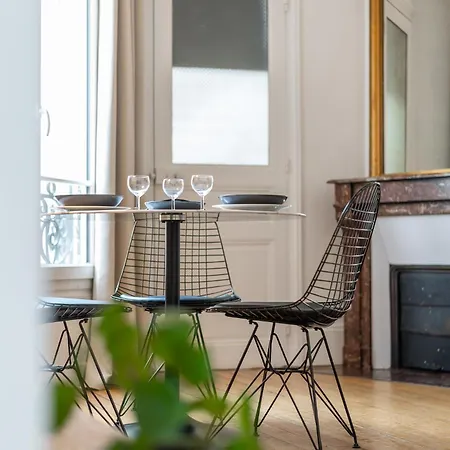 Charmant Appartement Entre Montmartre Et Canal Saint Martin-Gare Du Nord Parijs Buitenkant foto